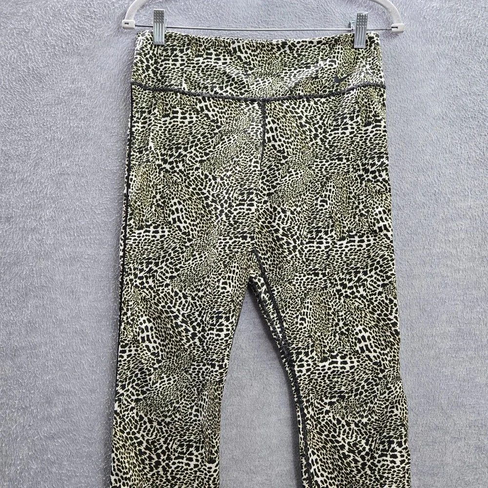 Nike Women Activewear Pants Large Beige One‎ Sculpt Tight Crop Leggings Leopard